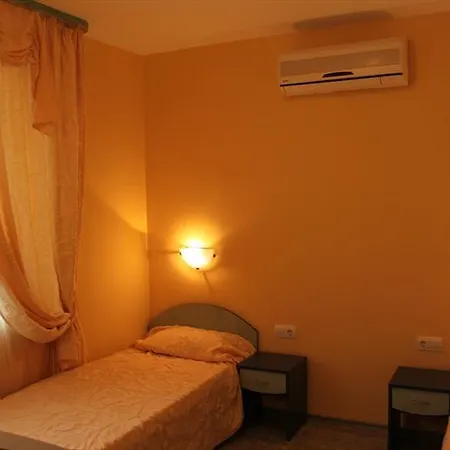 Guest House *