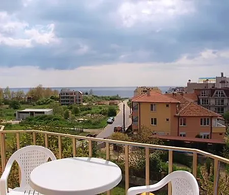 Guest House * 라브다